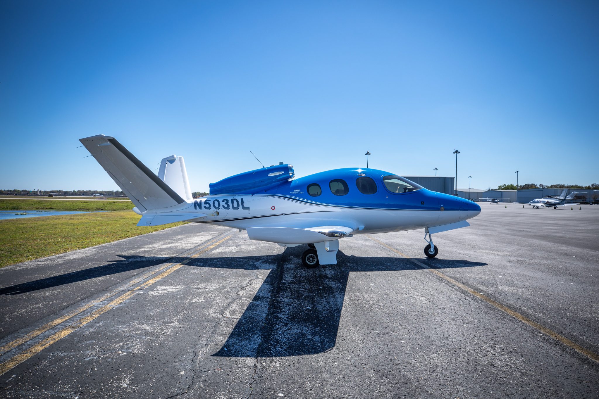 sold-2019-cirrus-sf50-g2-vision-jet-n503dl-lone-mountain-aircraft